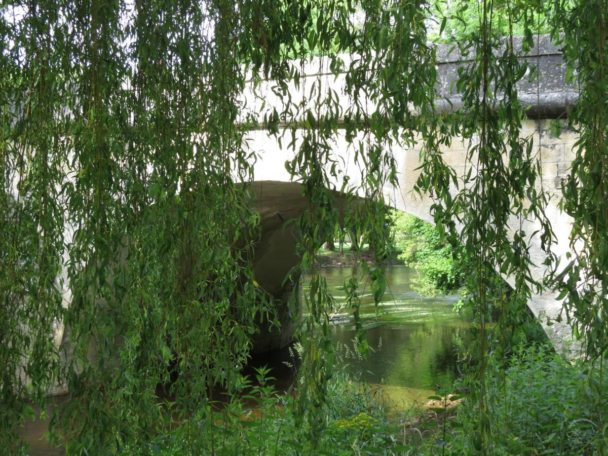 Charmante Maison Pres De Vezelay Voutenay-sur-Cure Bagian luar foto