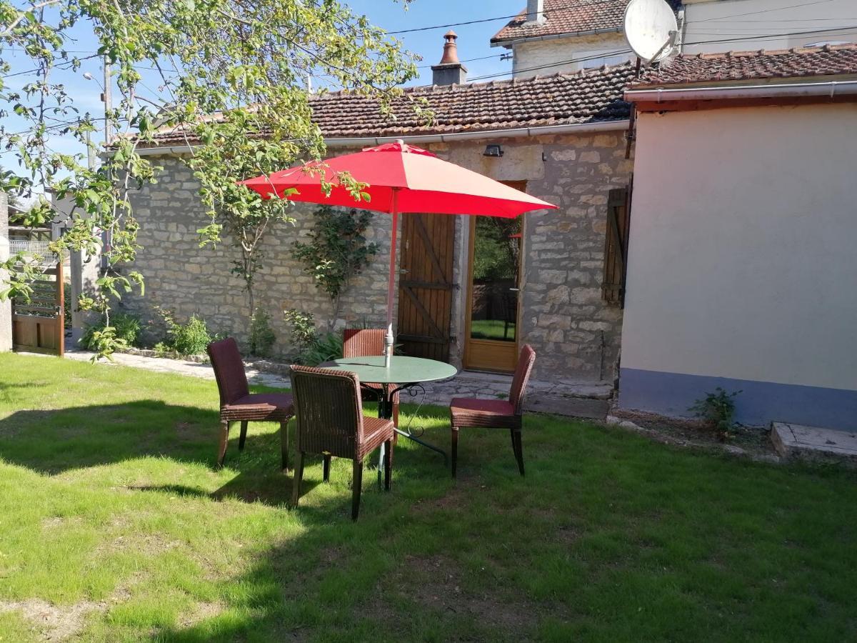 Charmante Maison Pres De Vezelay Voutenay-sur-Cure Bagian luar foto